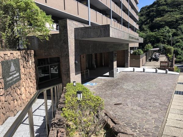 長崎市油木町中古マンション エントランス
