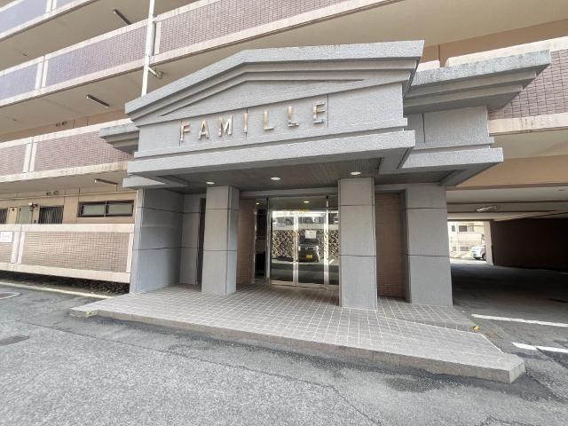 ファミーユ南長崎 エントランス