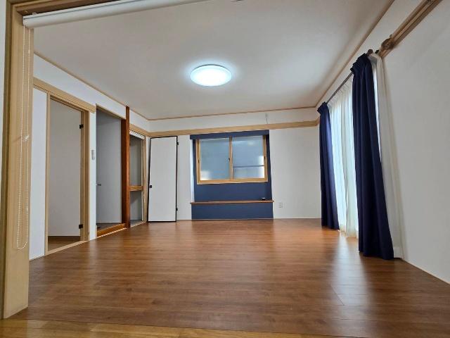 戸石町戸建 リビング