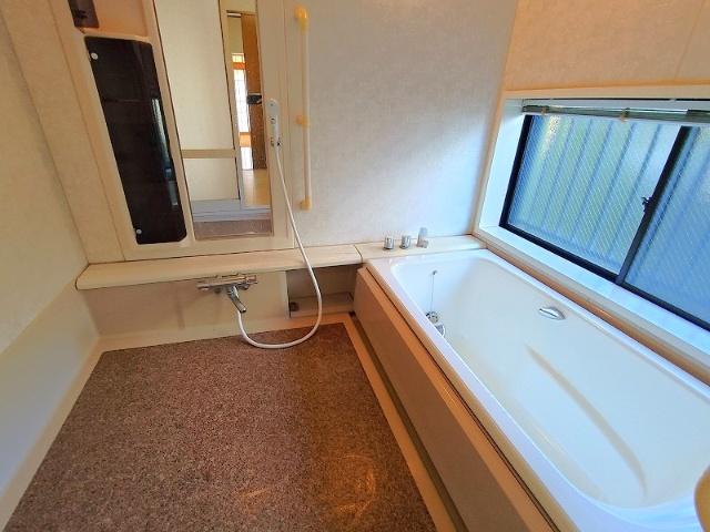 金堀町戸建 バス／シャワー