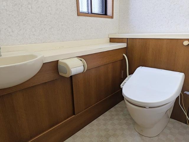 金堀町戸建 トイレ