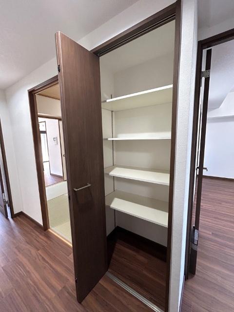長崎市油木町中古マンション 収納