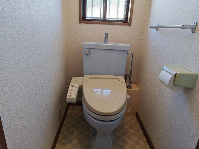 金堀町戸建 トイレ