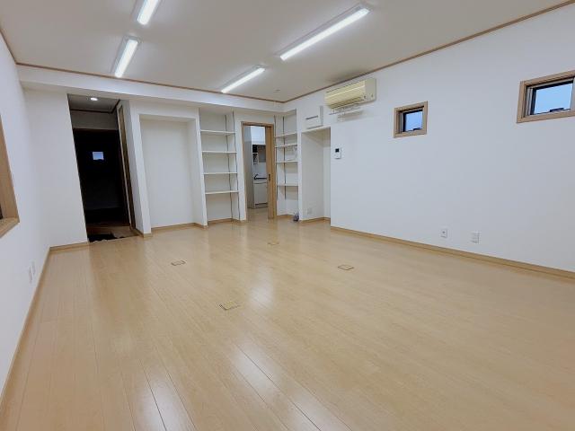 三川町戸建 リビング