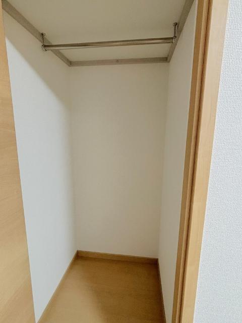 三川町戸建 収納