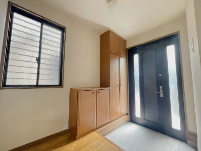 竿浦町戸建 玄関