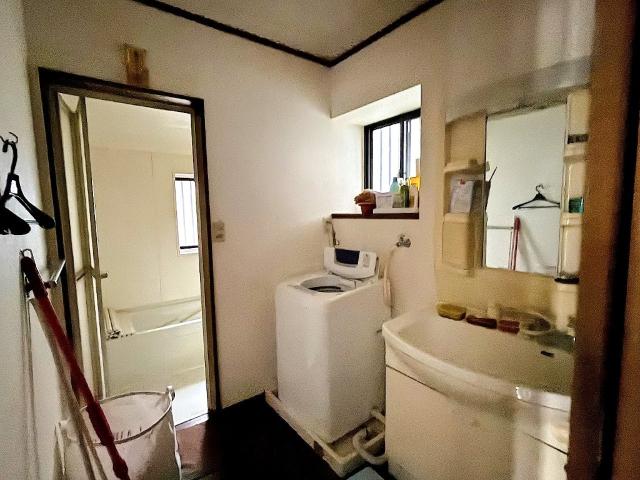 大手2丁目戸建 洗面