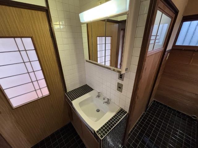 界2丁目戸建 洗面