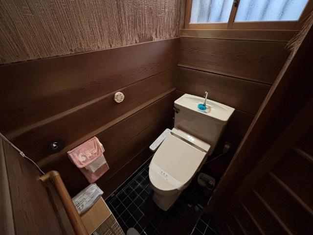 界2丁目戸建 トイレ