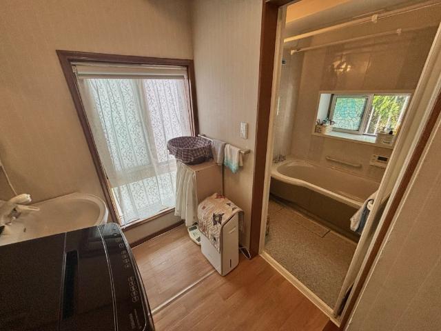 畝刈町戸建 バス／シャワー