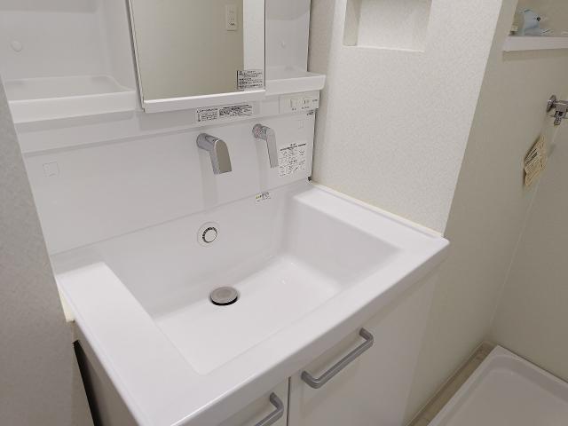 のむら中小島ガーデンヒルズ3号館 洗面