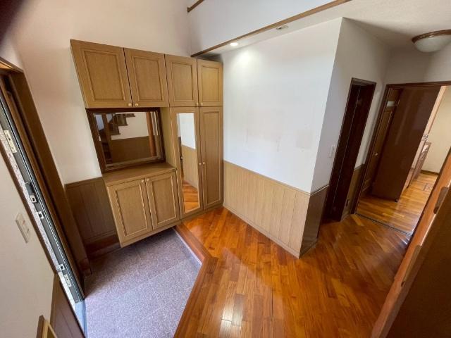 鳴見町戸建 玄関