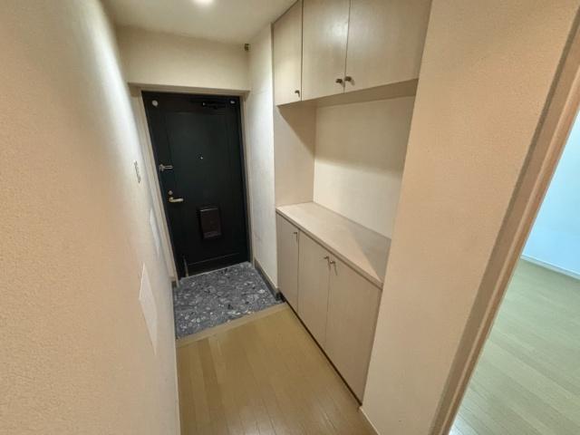 ファミーユ南長崎 玄関