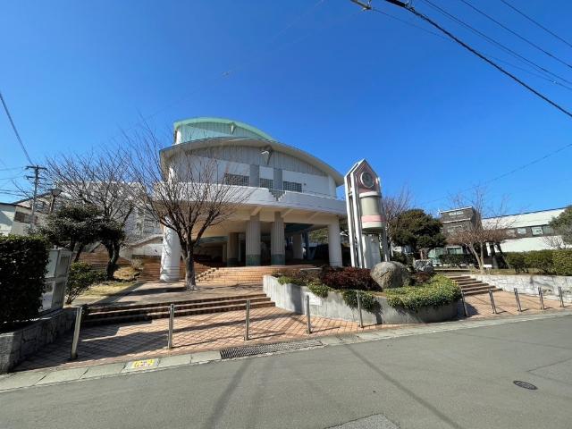 長崎市立稲佐小学校