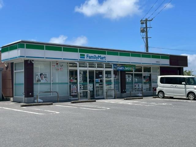 ファミリーマート長崎鳴見店