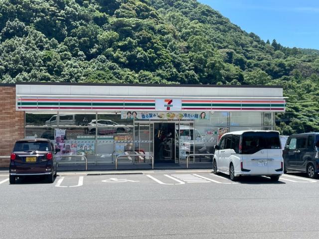 セブンイレブン長崎鳴見町店