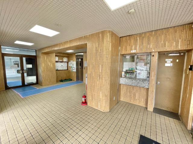 ライオンズマンション文教 エントランス