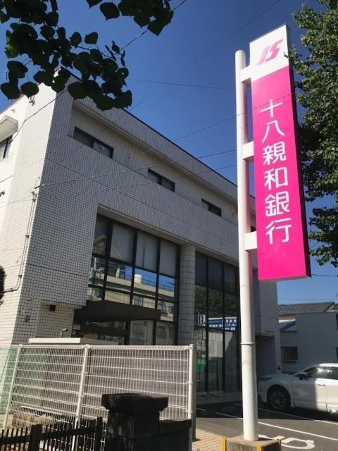 銀行
