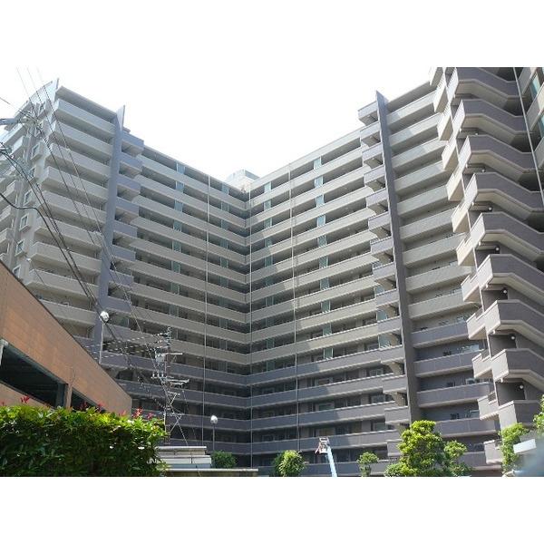 生活に便利なエリアで敷地内にはお子様が嬉