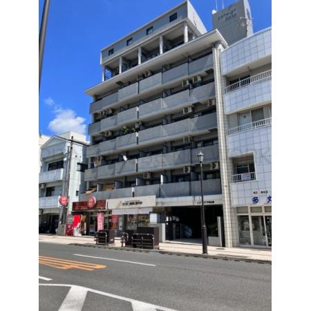 １階にはお弁当屋さんがありますよ♪