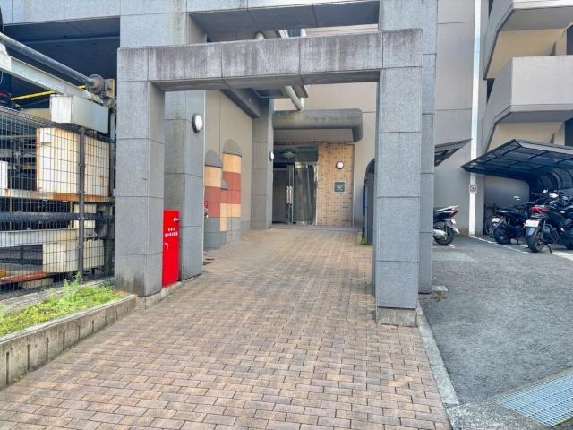 グランディ本原 エントランス