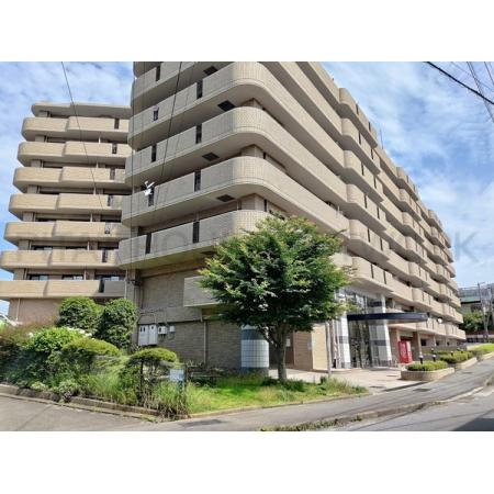 浜町まで車で約８分の距離☆交通の利便性も
