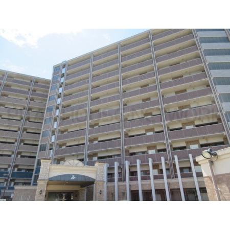 １１階建て鉄筋コンクリート造のマンション