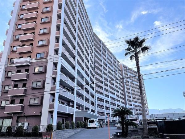 １５階建て鉄筋コンクリート造マンションで