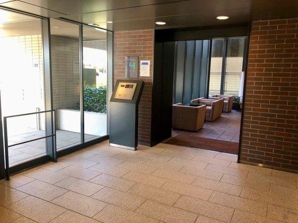 プレミスト大浦海岸通 エントランス