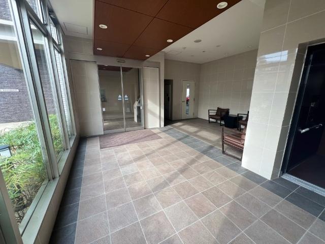 サンリヤン茂里町リバーサイドレジデンス エントランス