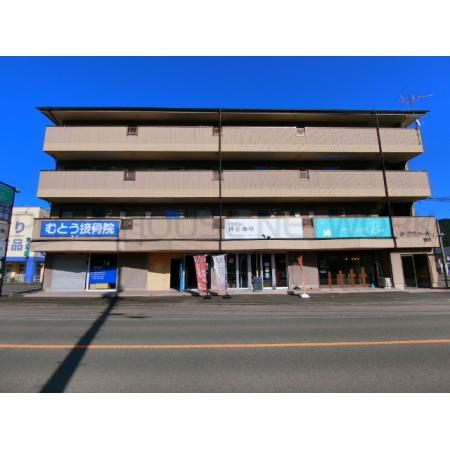 １階部分は店舗のみ