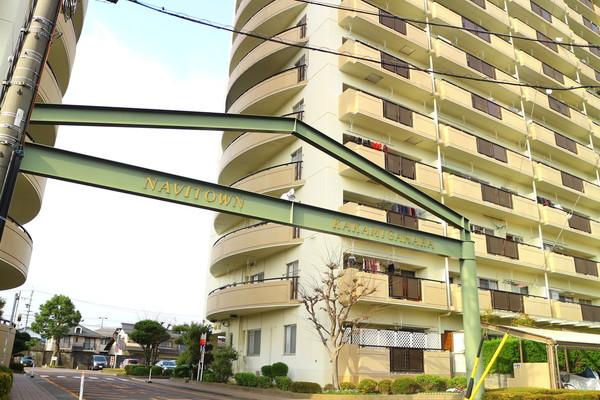 マンションエントランス