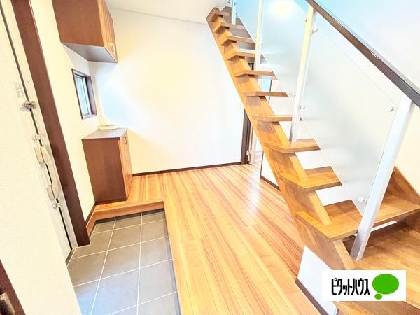 松が丘6　中古戸建 玄関