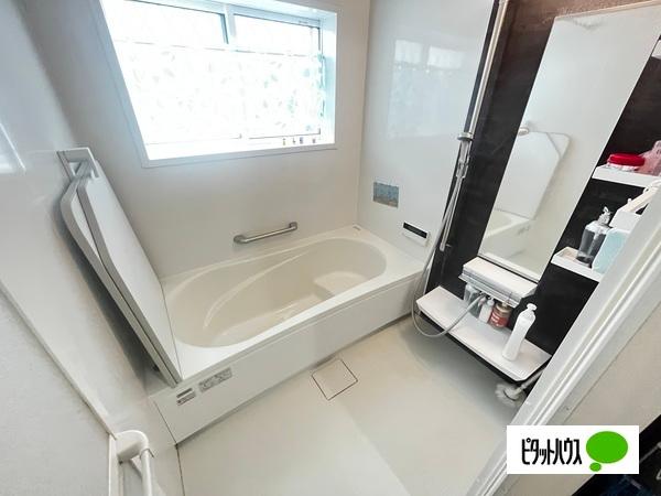 那加桜町3　中古戸建 バス／シャワー