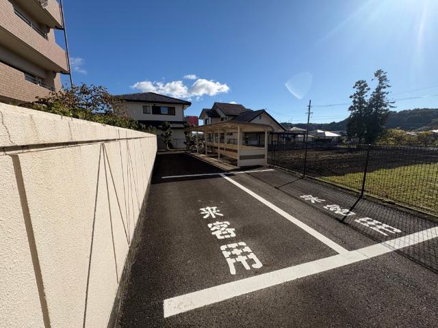 アンビエンテはば（901） 駐車場