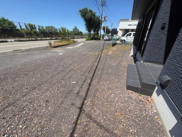 那加　桐野　中古住宅 駐車場