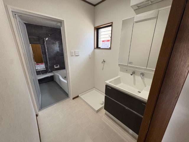 蘇原東栄町　戸建 洗面