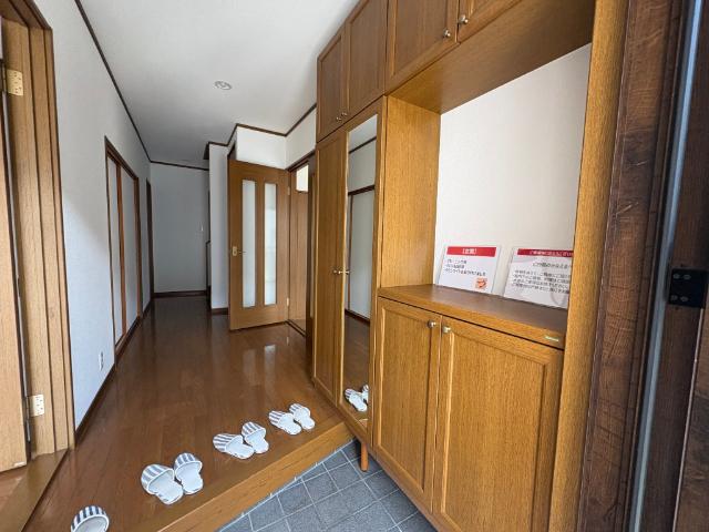 蘇原東栄町　戸建 玄関