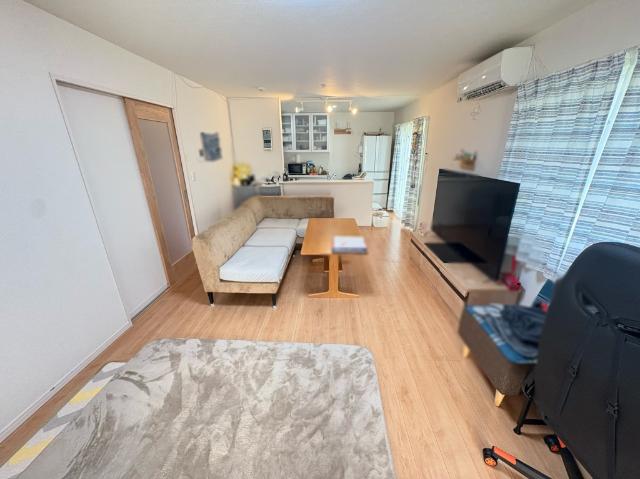 川島松原町　中古戸建 リビング