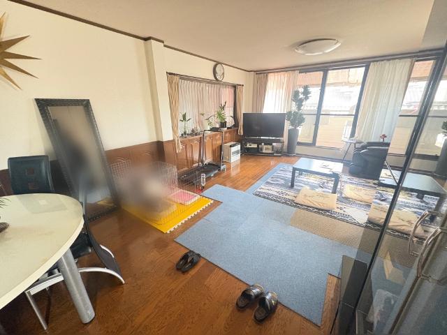 那加門前町　戸建 リビング