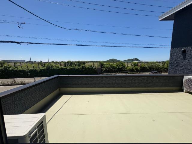 那加　桐野　中古住宅 バルコニー