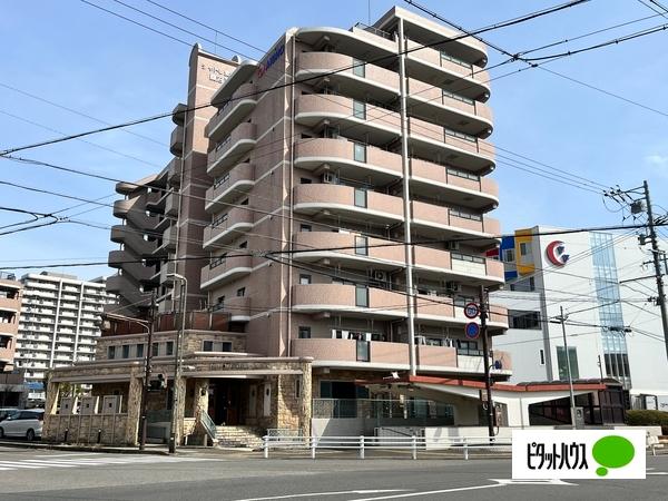 駅近のマンションです