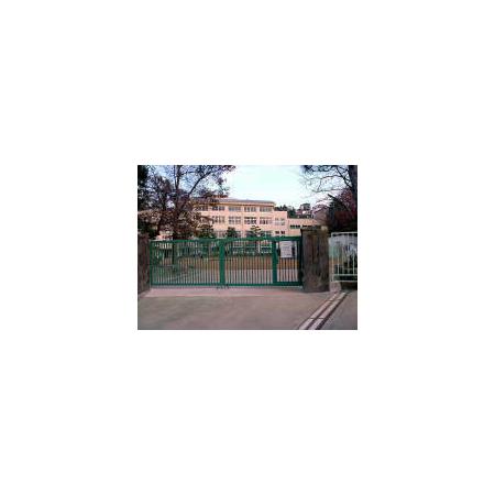 小部小学校：966m