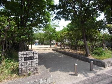 野寄公園：88m