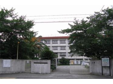 豊中市立北条小学校：712m