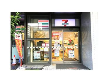 セブン-イレブン ＳＯＲＡ新大阪２１店：238m