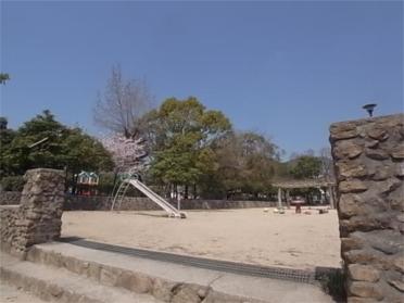 岩屋公園：126m