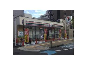 セブン-イレブン 豊中岡町東店：248m