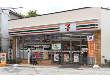 セブンｰイレブン豊中中桜塚２丁目店：243m