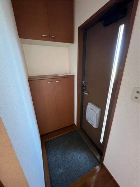 クラスティーナ 玄関